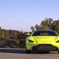 Aston Martin Vantage Lime Essence 08